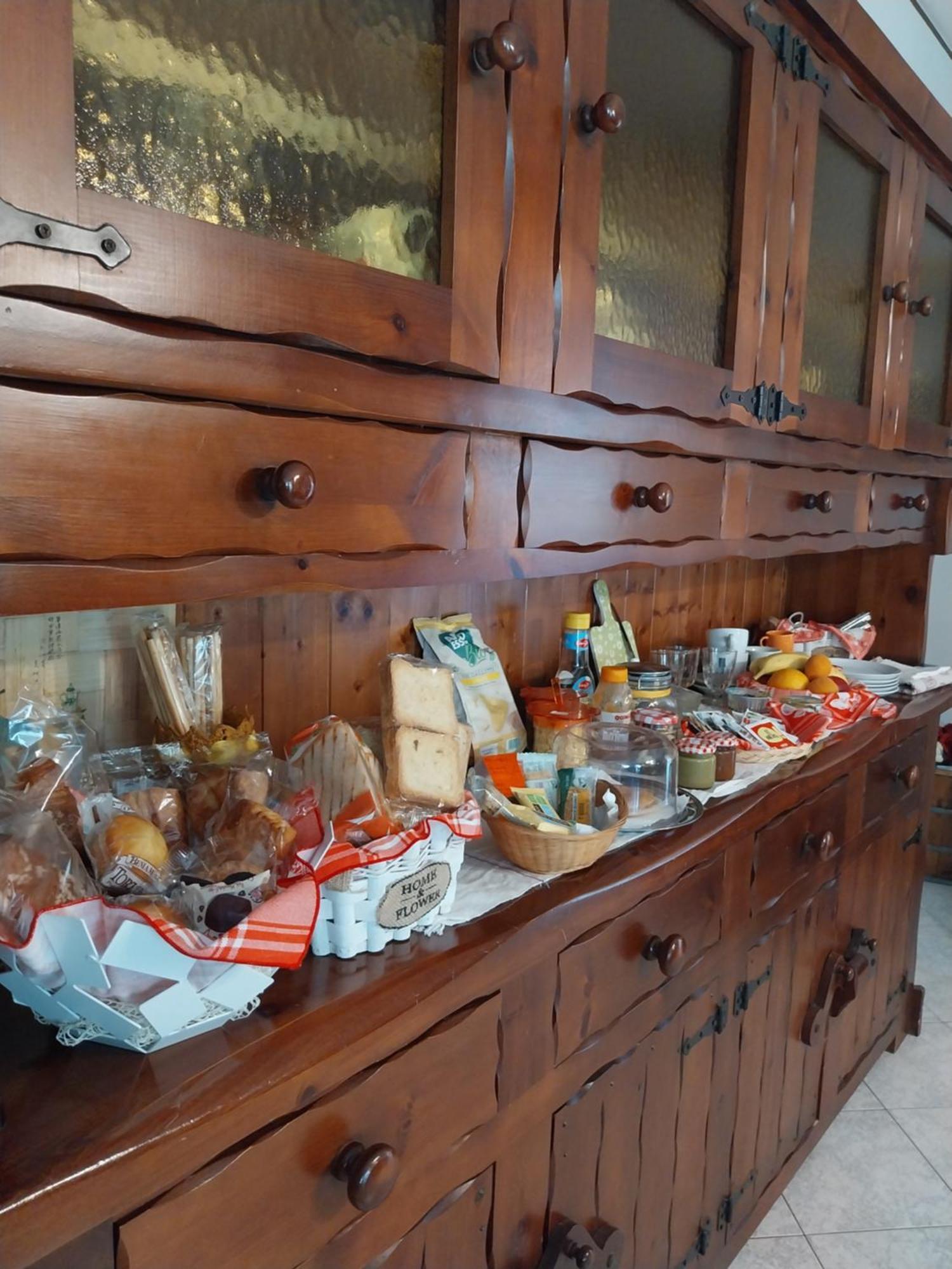 Beura A Casa Di Lara Bed & Breakfast エクステリア 写真